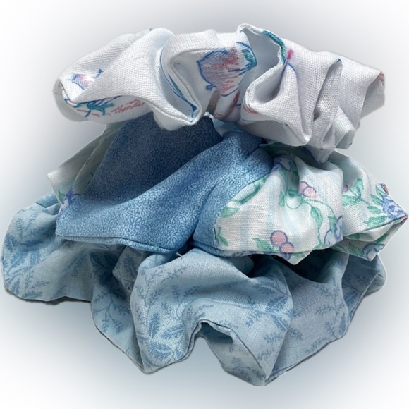 Floral Scrunchie Set - Picture 1 of 7